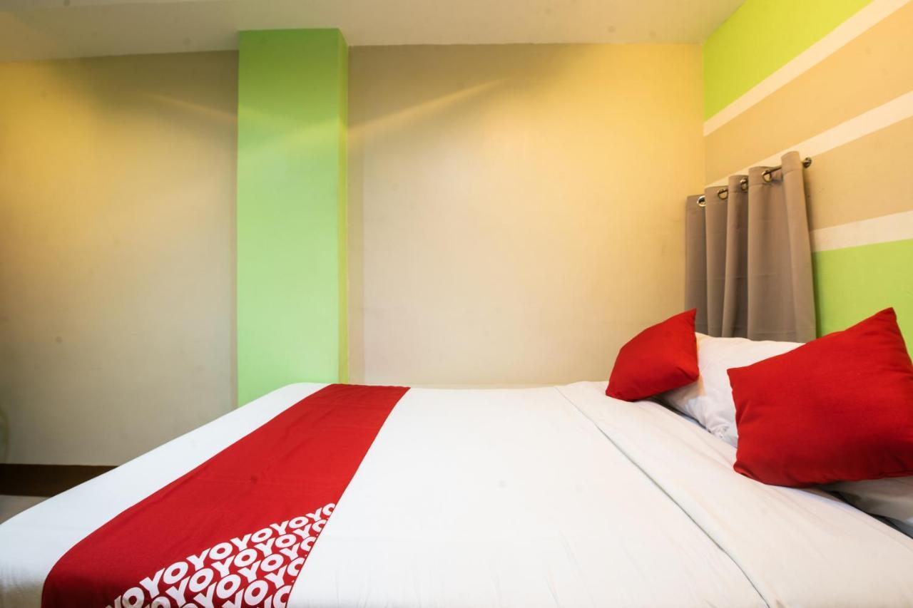 Oyo 475 Pearl Blossom Hotel Manila Exterior photo